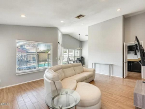 Near North Mountain Park Pet Friendly